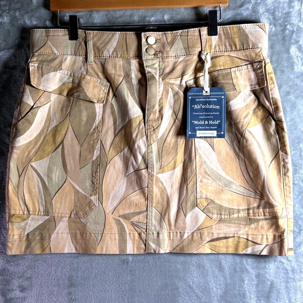 NWT Democracy Ab Solution Skirt 16 Tan Olive Leaf Print Mini Mold & Hold Stretch